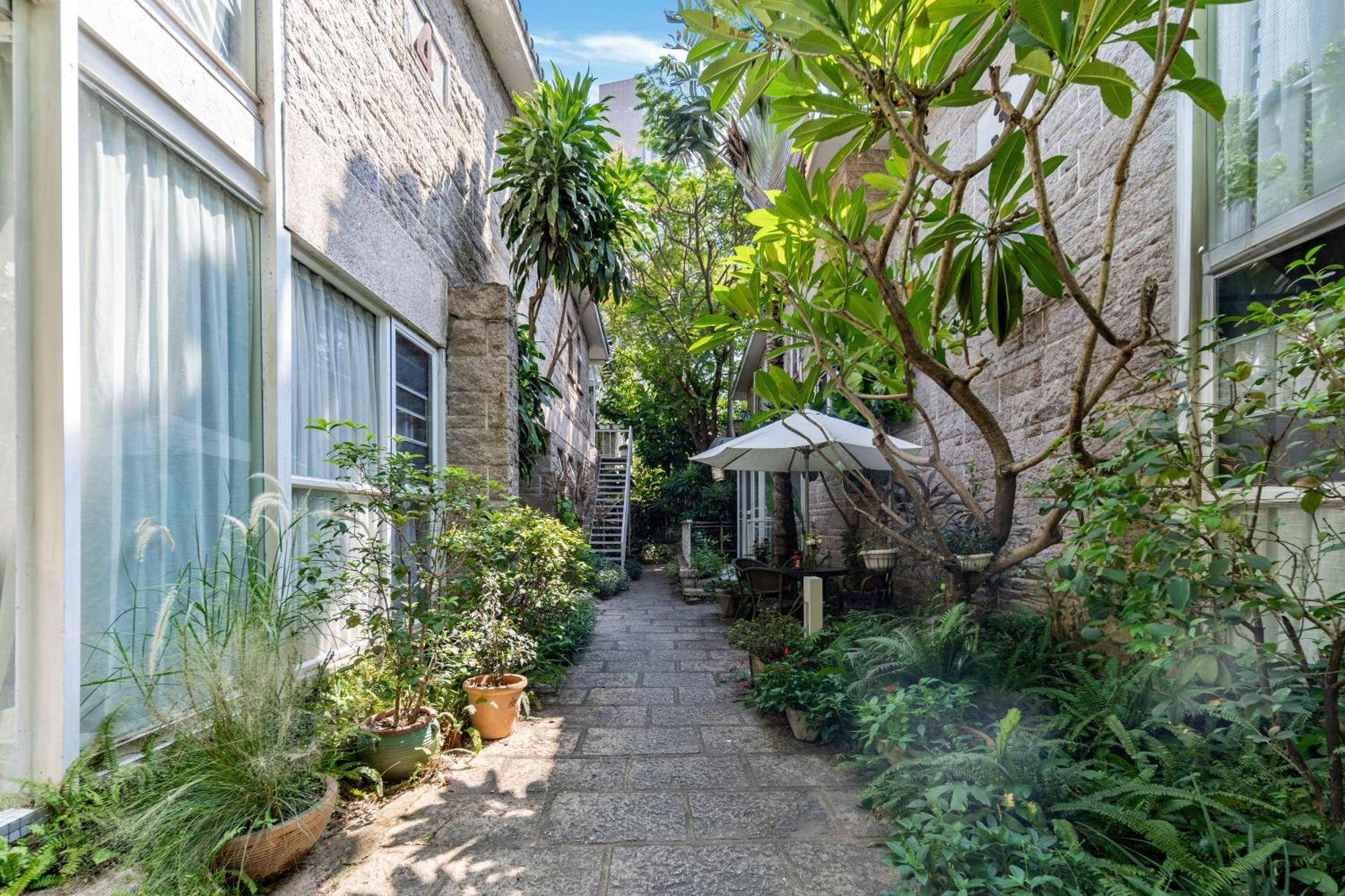 Shenzhen No'6 Garden Villa --French Window With Garden View,Close To Sea World &Shekou Ferry Port &K11 Ecoast &Subway Nearby ,Offer Western Food And Coffee &English Speaking With Tour Services Экстерьер фото